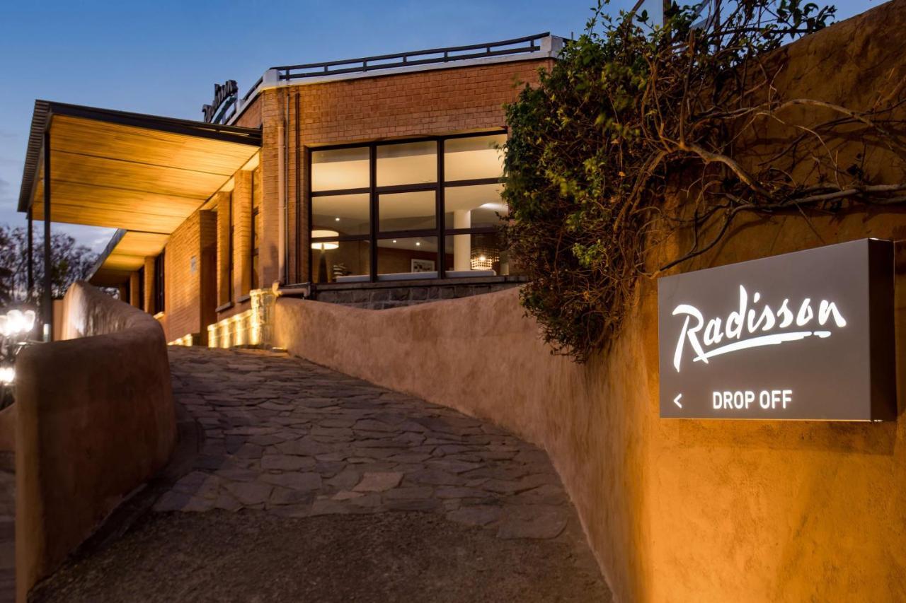Radisson Hotel Tamboho Waterfront Antananarivo Exterior photo