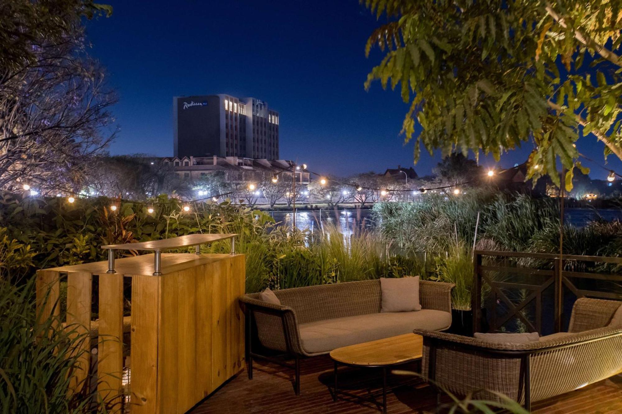 Radisson Hotel Tamboho Waterfront Antananarivo Exterior photo