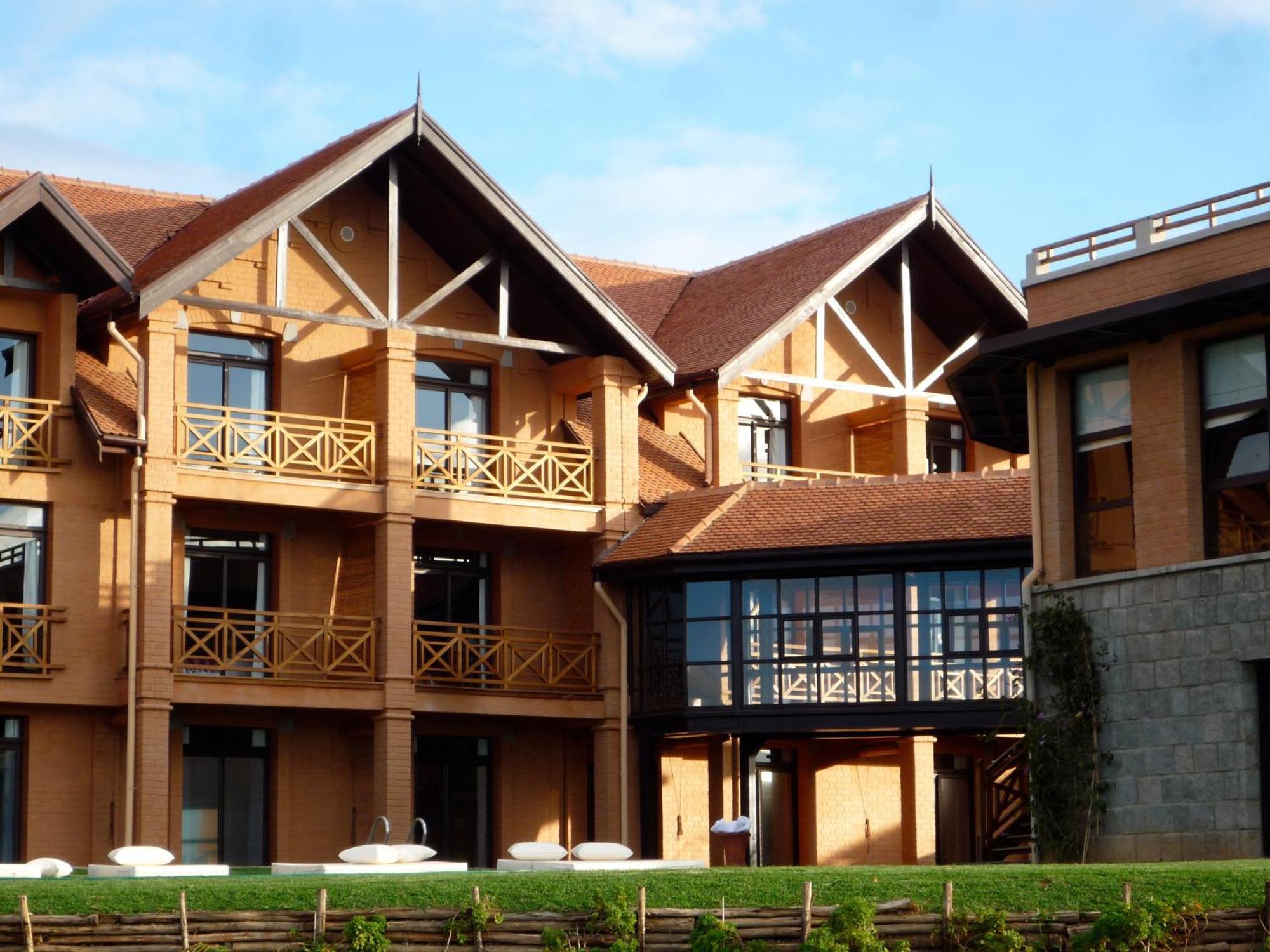 Radisson Hotel Tamboho Waterfront Antananarivo Exterior photo