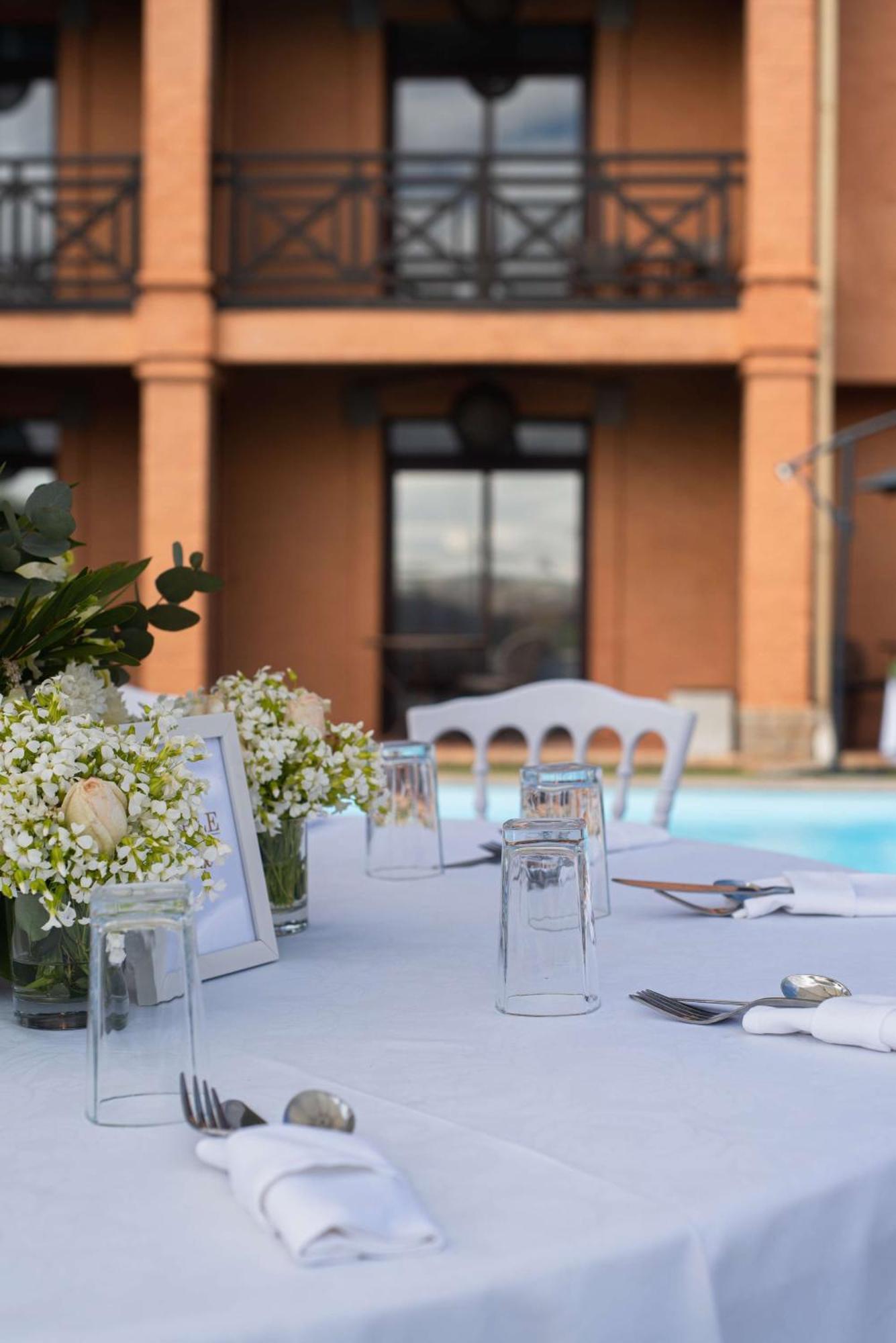 Radisson Hotel Tamboho Waterfront Antananarivo Exterior photo