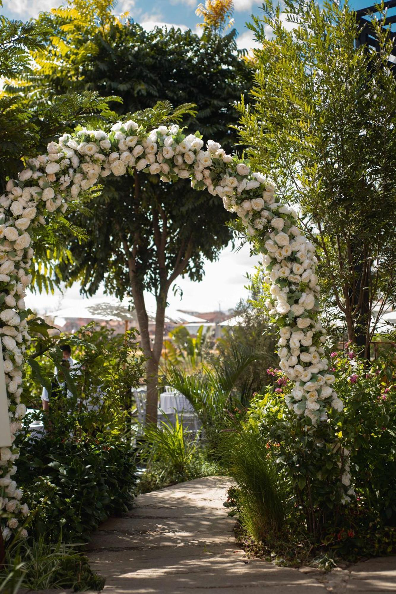 Radisson Hotel Tamboho Waterfront Antananarivo Exterior photo